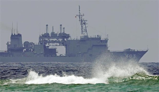 Tàu của lực lượng phòng vệ Nhật Bản. (Ảnh: Kyodo/ TTXVN)