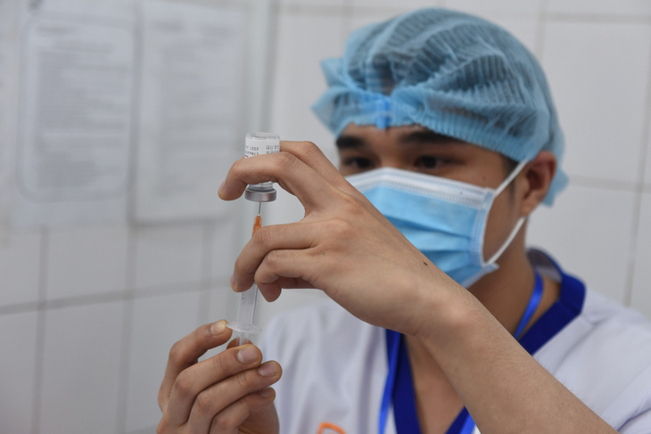 10 bệnh viện tại 4 tỉnh thành phía Nam sẽ tham gia đánh giá hiệu quả tiêm vắc xin - Ảnh: Tuổi trẻ