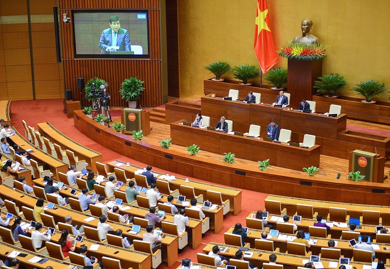 Bộ trưởng Bộ Kế hoạch và Đầu tư Nguyễn Chí Dũng giải trình, làm rõ ý kiến ĐBQH nêu tại phiên thảo luận