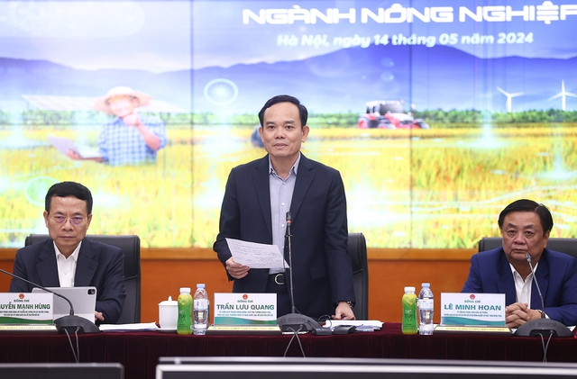 Phó Thủ tướng Trần Lưu Quang ghi nhận, biểu dương nỗ lực của ngành nông nghiệp trong chuyển đổi số - Ảnh: VGP
