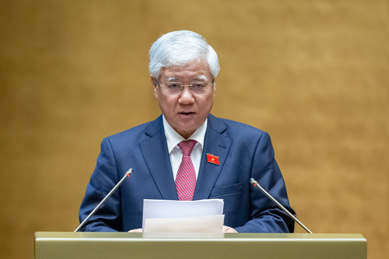  Chủ tịch Ủy ban Trung ương Mặt trận Tổ quốc Việt Nam Đỗ Văn Chiến trình bày Báo cáo tổng hợp ý kiến, kiến nghị của cử tri và Nhân dân gửi đến kỳ họp thứ 7, Quốc hội khóa XV.