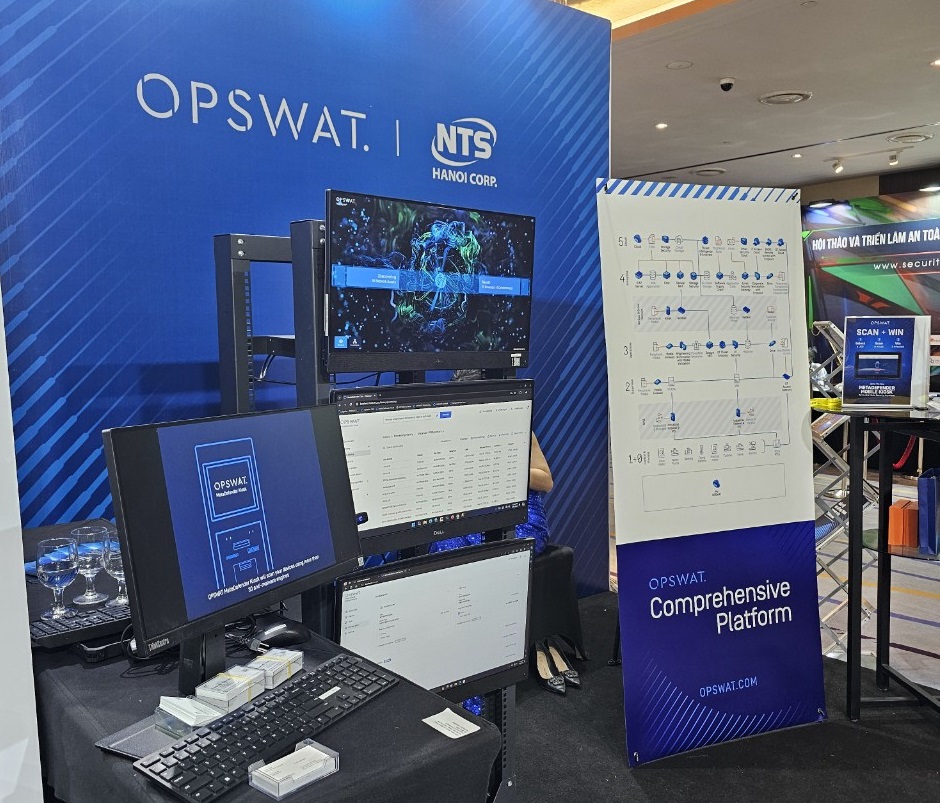 Gian hàng của OPSWAT tại Hội thảo và Triển lãm An toàn không gian mạng Việt Nam 2024