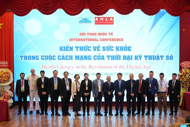 Các đại biểu tham dự Hội thảo