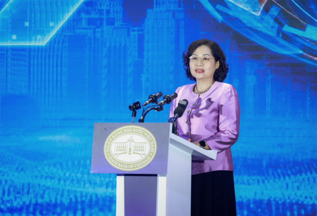 Thống đốc Nguyễn Thị Hồng phát biểu khai mạc sự kiện Ngày chuyển đổi số ngành Ngân hàng 2024