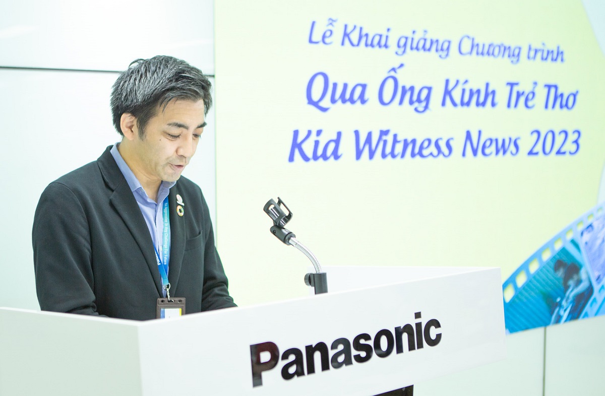 Ông Oka Hiroyuki, Giám đốc Panasonic Việt Nam phát biểu khai mạc chương trình