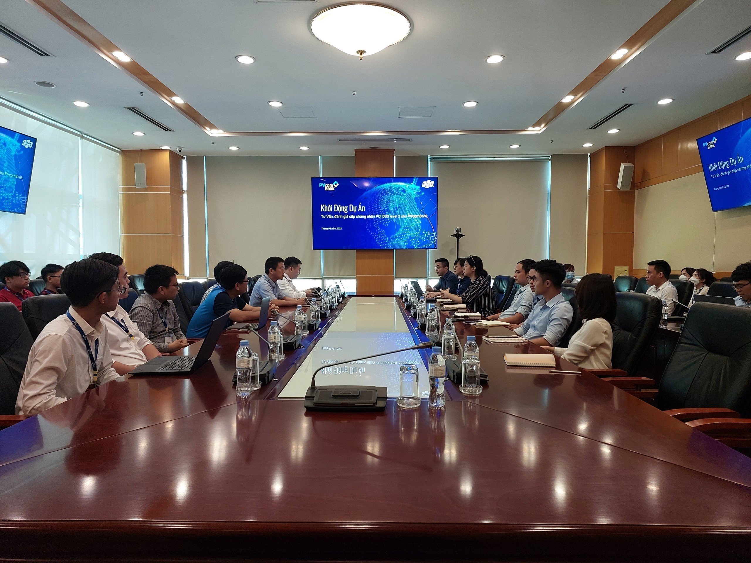 Chỉ sau 10 tháng triển khai, FPT IS xác nhận PVcomBank đã đáp ứng đầy đủ 12 yêu cầu khắt khe trong tiêu chuẩn PCI DSS