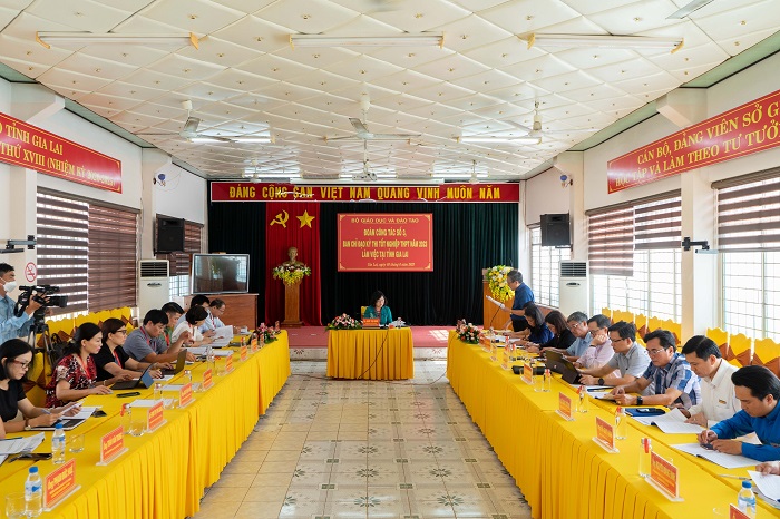 Quang cảnh buổi làm việc của Đoàn số 3, BCĐ cấp quốc gia Kỳ thi tốt nghiệp THPT năm 2023 tại tỉnh Gia Lai