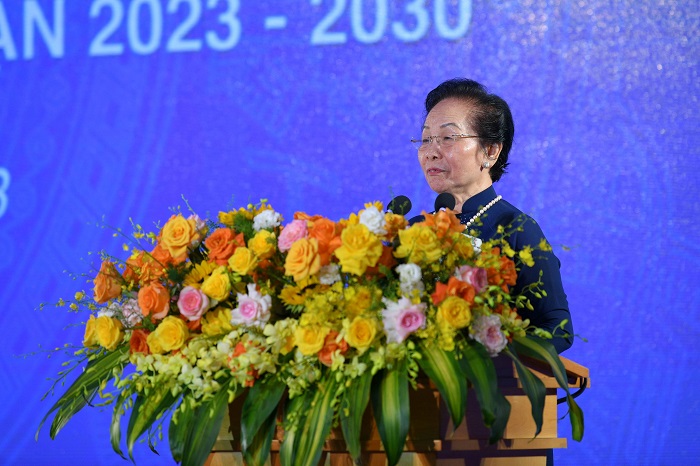 Nguyên Phó Chủ tịch nước, Chủ tịch Hội Khuyến học Việt Nam Nguyễn Thị Doan phát biểu tại Lễ phát động