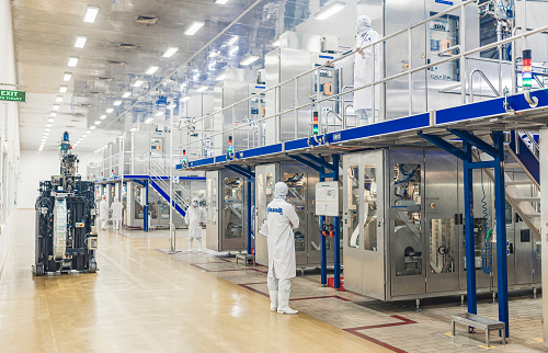Vinamilk sở hữu hệ thống nhà máy hiện đại, với năng lực sản xuất quy mô lớn