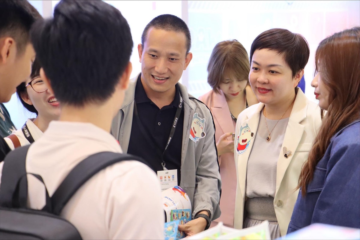 Leadjoy và Sconnect đã cùng tham gia triển lãm tại Thượng Hải vào năm 2023, qua đó nhận được sự ủng hộ của chính quyền địa phương cũng như các doanh nghiệp sáng tạo tại Trung Quốc, cho thấy tiềm năng rất lớn cho sự phát triển của hoạt hình Việt Nam tại thị trường này.