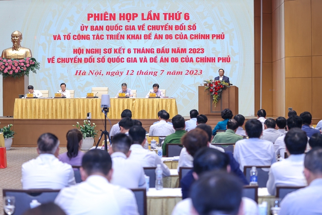 Thủ tướng Phạm Minh Chính phát biểu chỉ đạo tại Hội nghị trực tuyến toàn quốc sơ kết 6 tháng đầu năm 2023 về chuyển đổi số quốc gia và Đề án 06