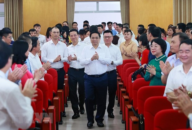Thủ tướng Phạm Minh Chính đến thăm và làm việc với Hội Nhà báo Việt Nam. (Ảnh: Dương Giang/TTXVN)