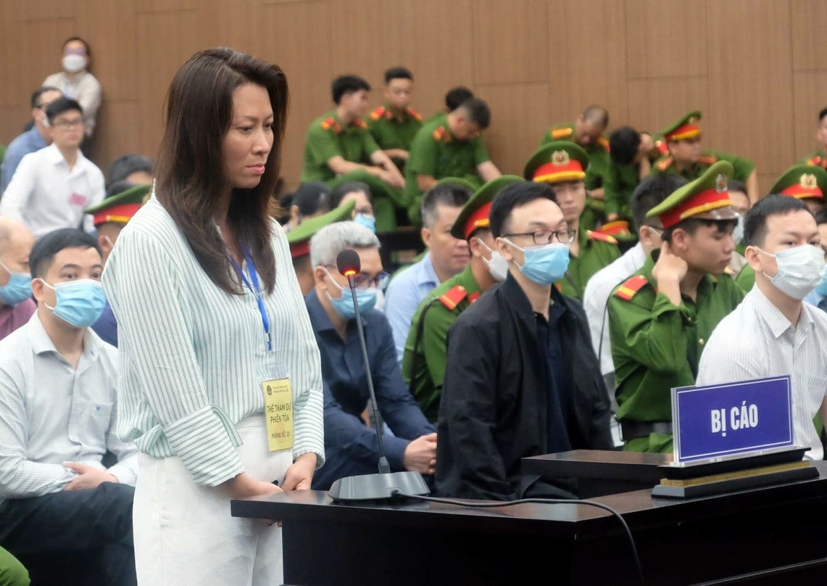 Bị cáo Nguyễn Thị Thanh Hằng, cựu Phó tổng giám đốc Công ty Bluesky tại tòa