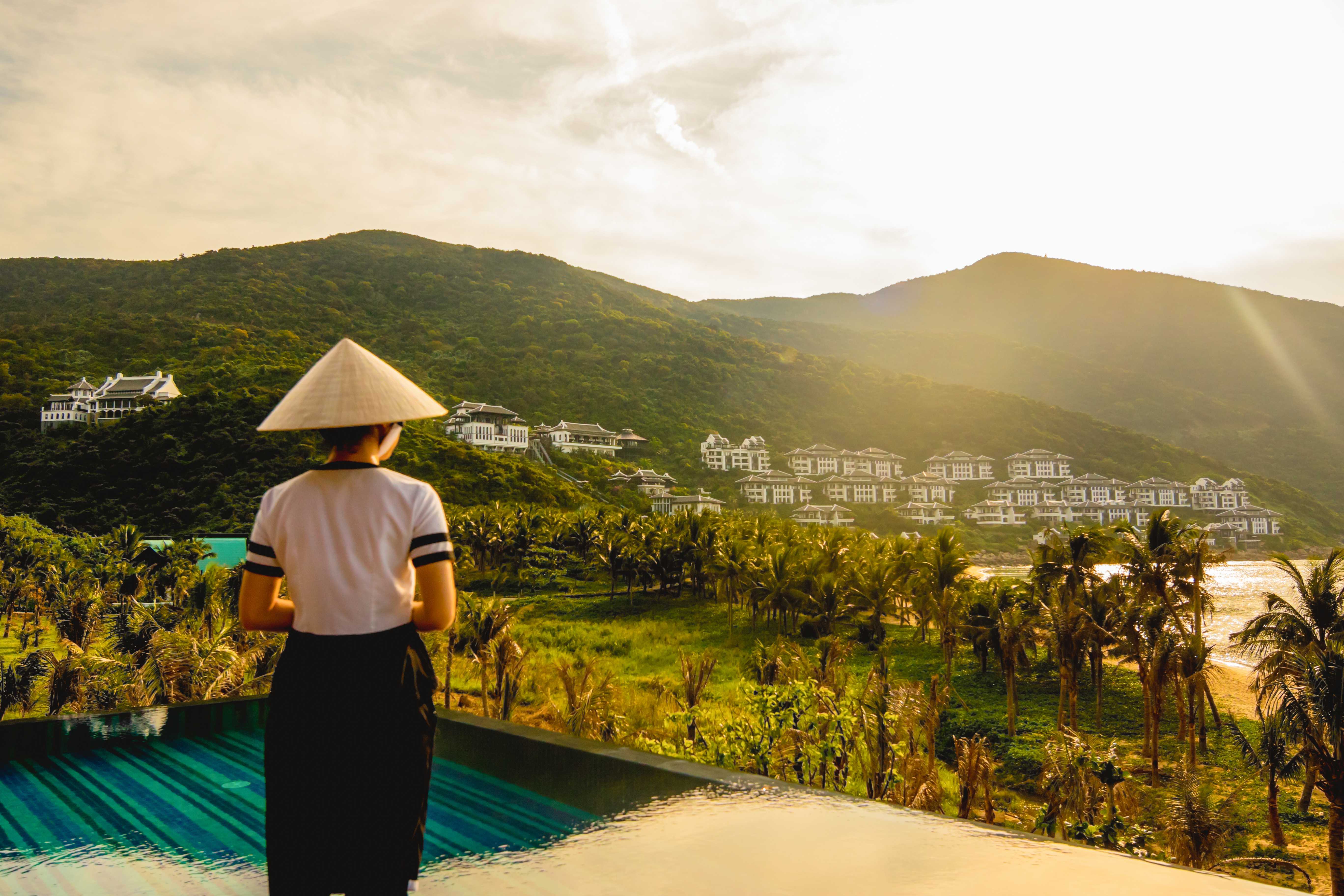 Khu nghỉ dưỡng đẳng cấp InterContinental Danang Sun Peninsula Resort