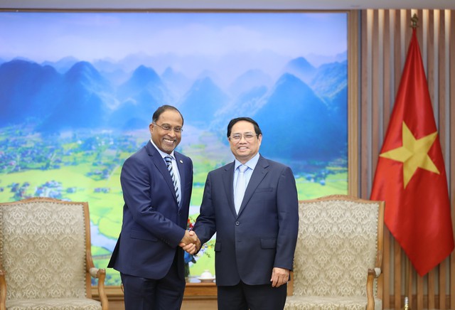 Thủ tướng Phạm Minh Chính tiếp Bộ trưởng Ngoại giao Malaysia, Thượng Nghị sĩ Zambry Abdul Kadir
