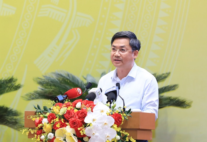 Phó Chủ tịch UBND thành phố Hà Nội Hà Minh Hải tiếp thu, giải trình ý kiến chất vấn của các đại biểu HĐND