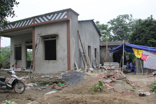 Nhà tạm