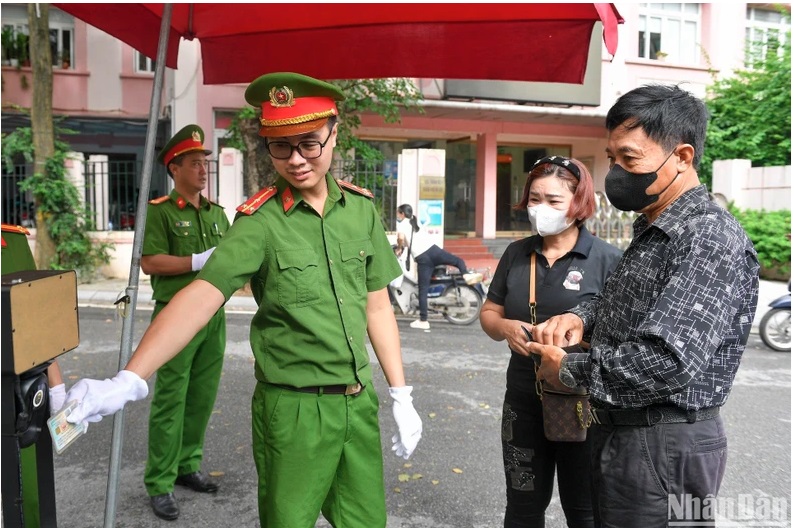 Điểm quét QR tại Nhà tang lễ Quốc gia, số 5 phố Trần Thánh Tông, Hà Nội. (Ảnh: Thế Đại)