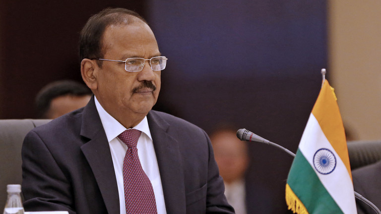 Cố vấn an ninh quốc gia của Ấn Độ - ông Ajit Doval