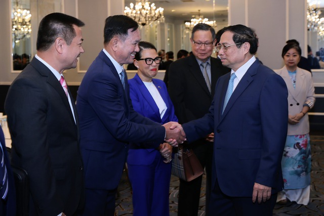 Thủ tướng Phạm Minh Chính gặp các doanh nghiệp Việt kiều tiêu biểu tại Hoa Kỳ - Ảnh: VGP