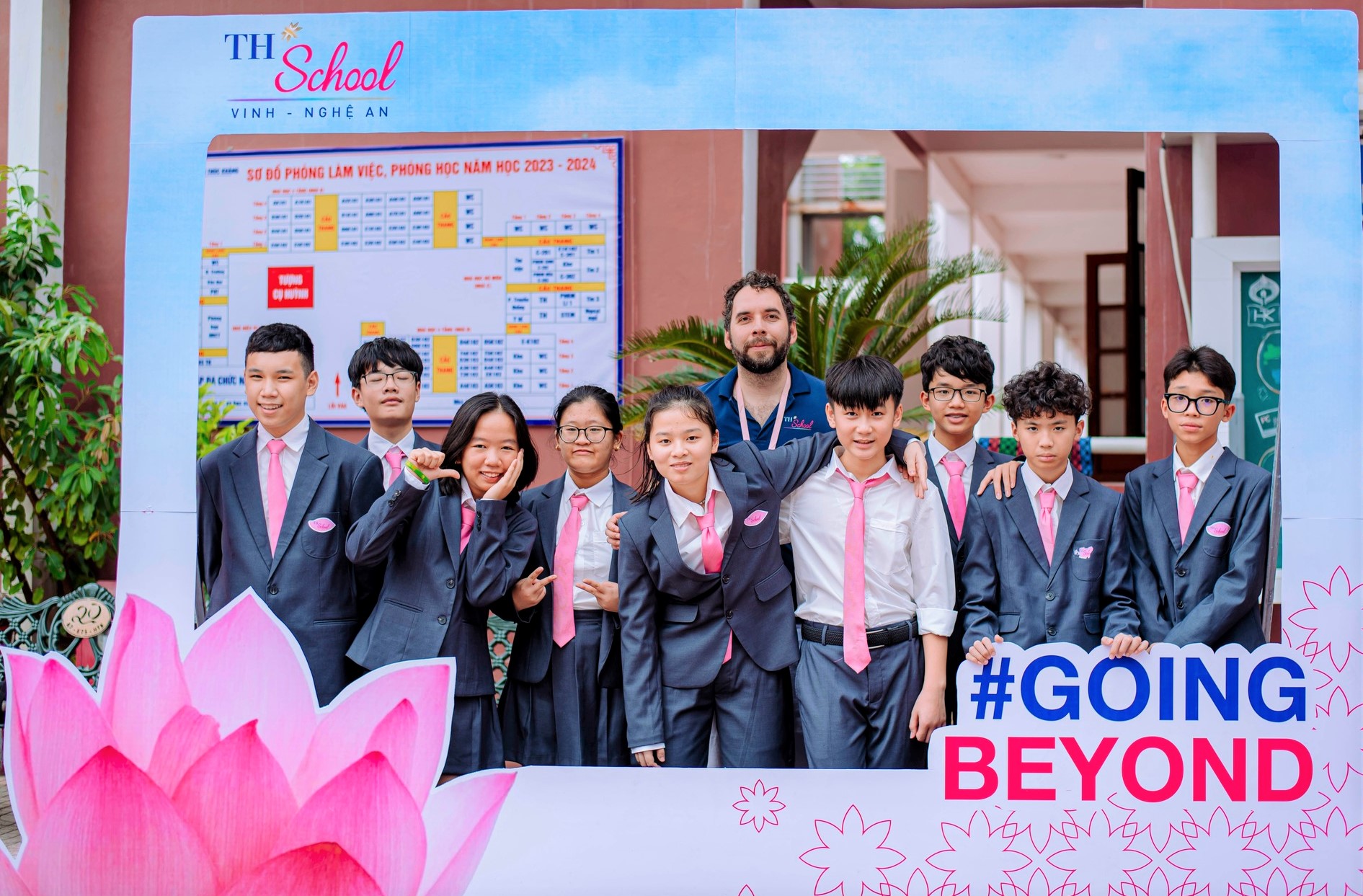 “Going Beyond - Không ngừng vươn xa” - chính là TH School mong muốn thúc
đẩy học sinh phấn đấu trở nên tốt hơn mỗi ngày