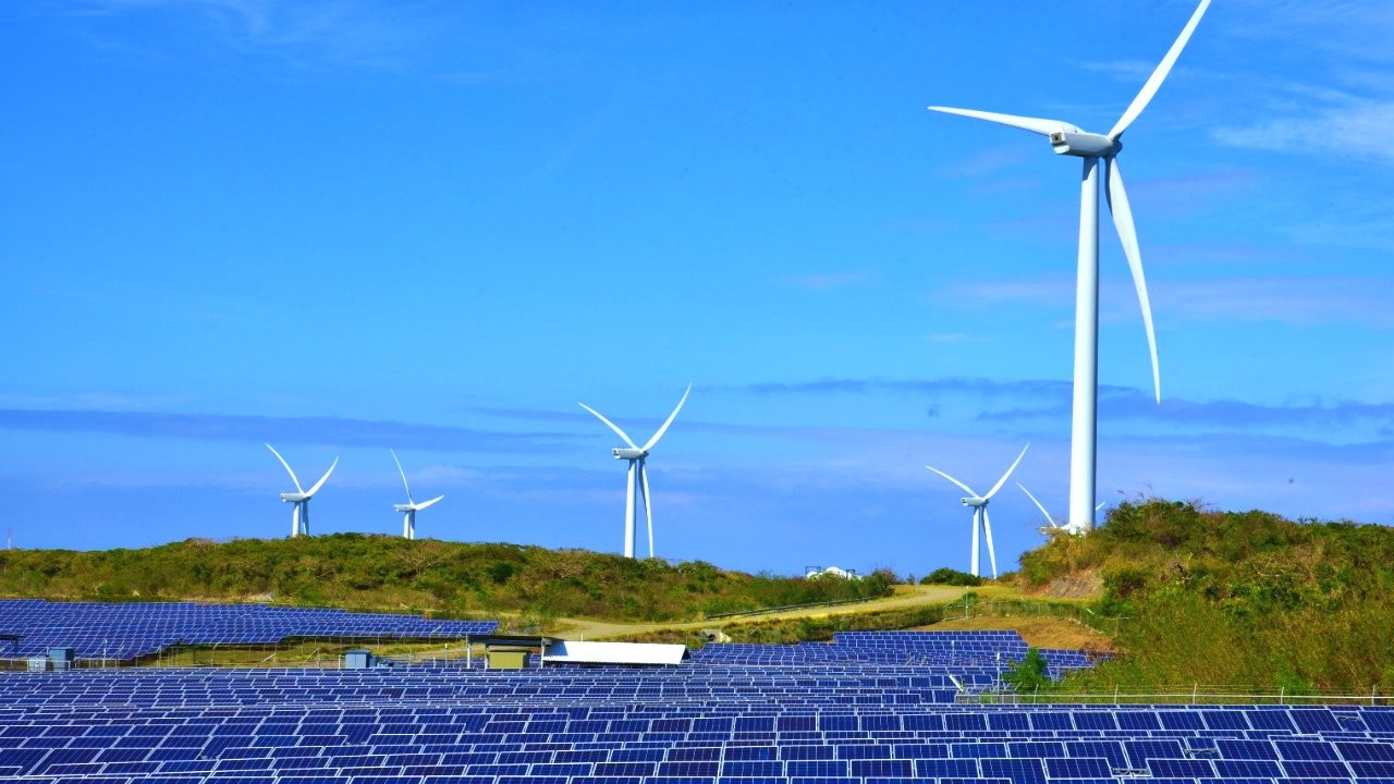 Hiện có 60 dự án năng lượng tái tạo chuyển tiếp với tổng công suất 3.331,41MW đã được Bộ Công Thương phê duyệt giá tạm