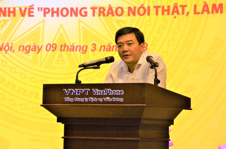  Tiến sĩ Bùi Xuân Việt chia sẻ tại hội nghị