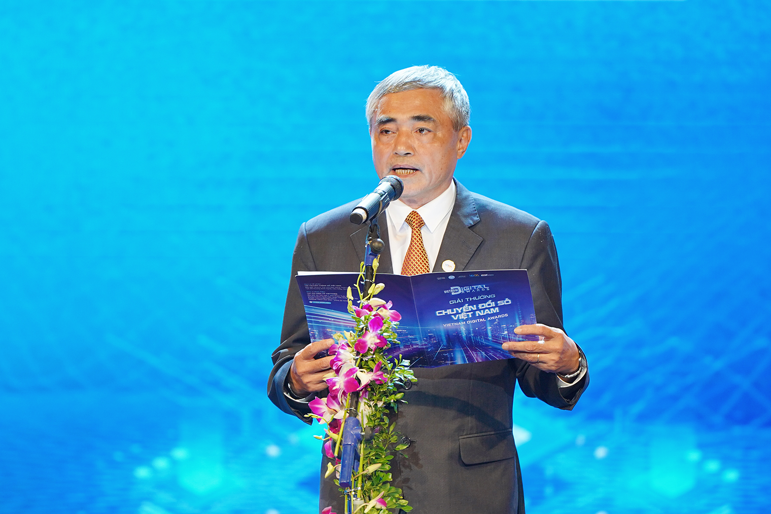 Ông Nguyễn Minh Hồng, Chủ tịch Hội Truyền thông số Việt Nam, Trưởng ban tổ chức Giải thưởng phát biểu