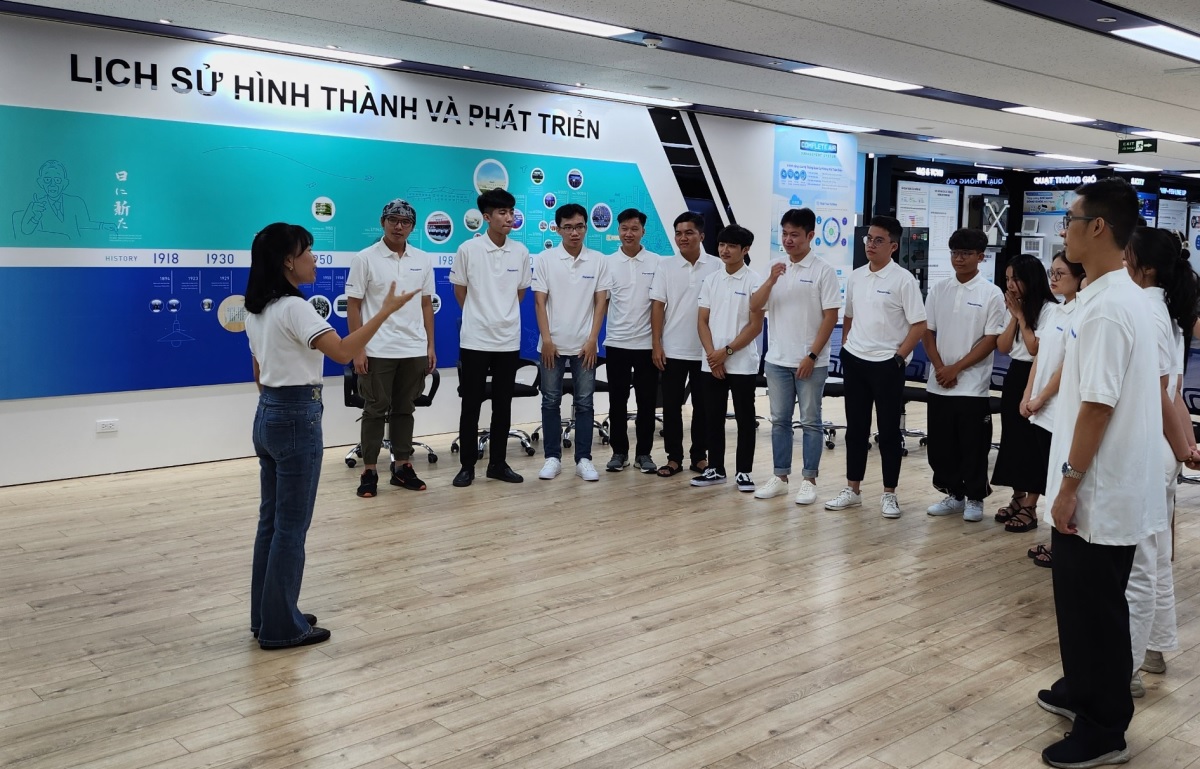 Sinh viên được đào tạo phát triển thêm kỹ năng mềm để sẵn sàng cho những cơ hội trong tương lai