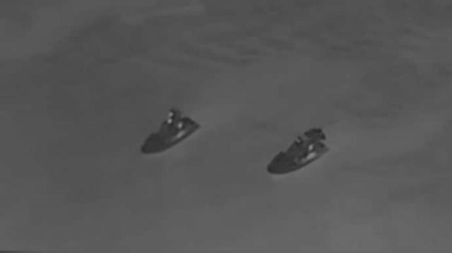 Cơ quan Tình báo Quốc phòng Ukraine đăng tải đoạn video cho thấy các tàu thuyền của Ukraine đang tiến vào bờ.