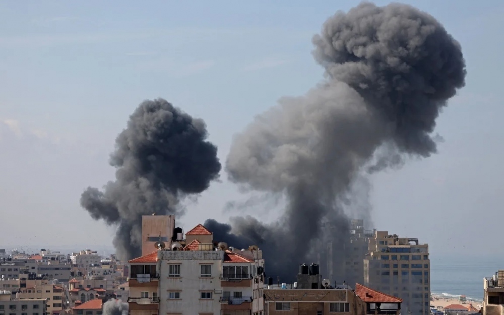 Israel tấn công vào thành phố Gaza (Ảnh: Getty)