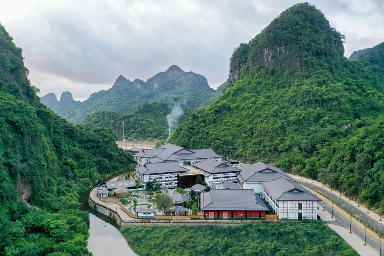 Yoko Onsen Quang Hanh là khu nghỉ dưỡng đầu tiên mang mô hình tắm onsen Nhật về Việt Nam