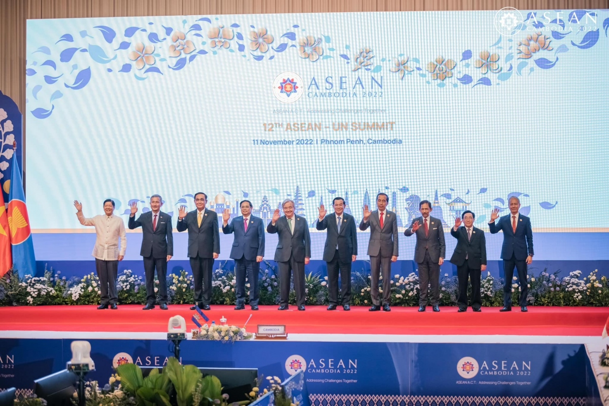Các nhà lãnh đạo tham dự Hội nghị cấp cao ASEAN-Liên hợp quốc tại Campuchia. Nguồn: Bộ Ngoại giao và Hợp tác quốc tế Campuchia.