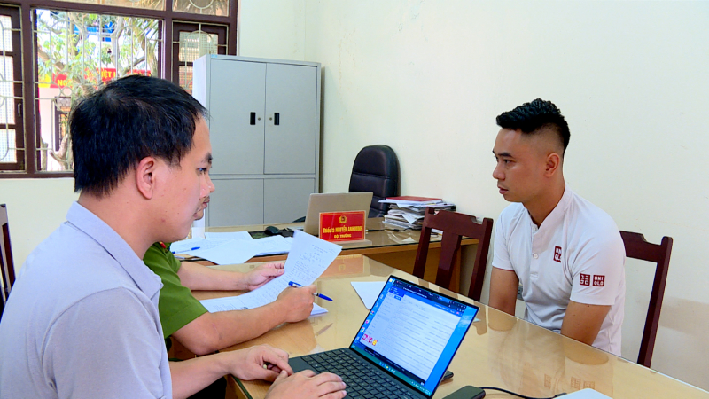 Công an tỉnh Bắc Ninh đấu tranh với đối tượng trong vụ án.