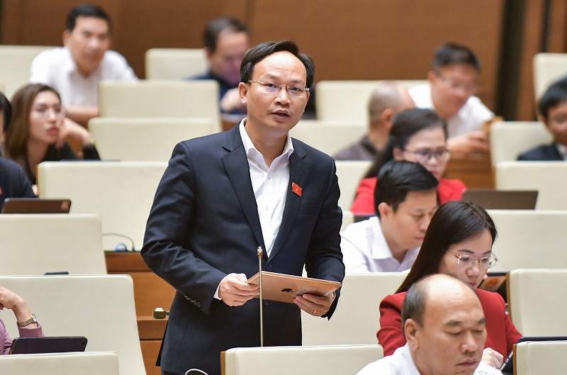 đại biểu Phạm Văn Thịnh