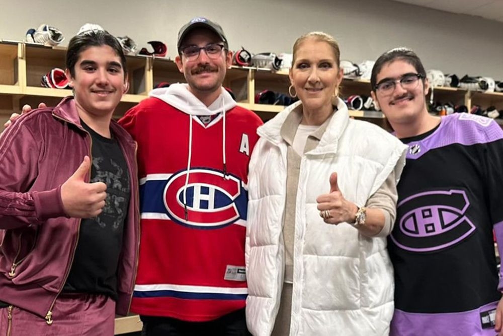 Celine Dion và 3 con trai sau khi dự một trận hockey.