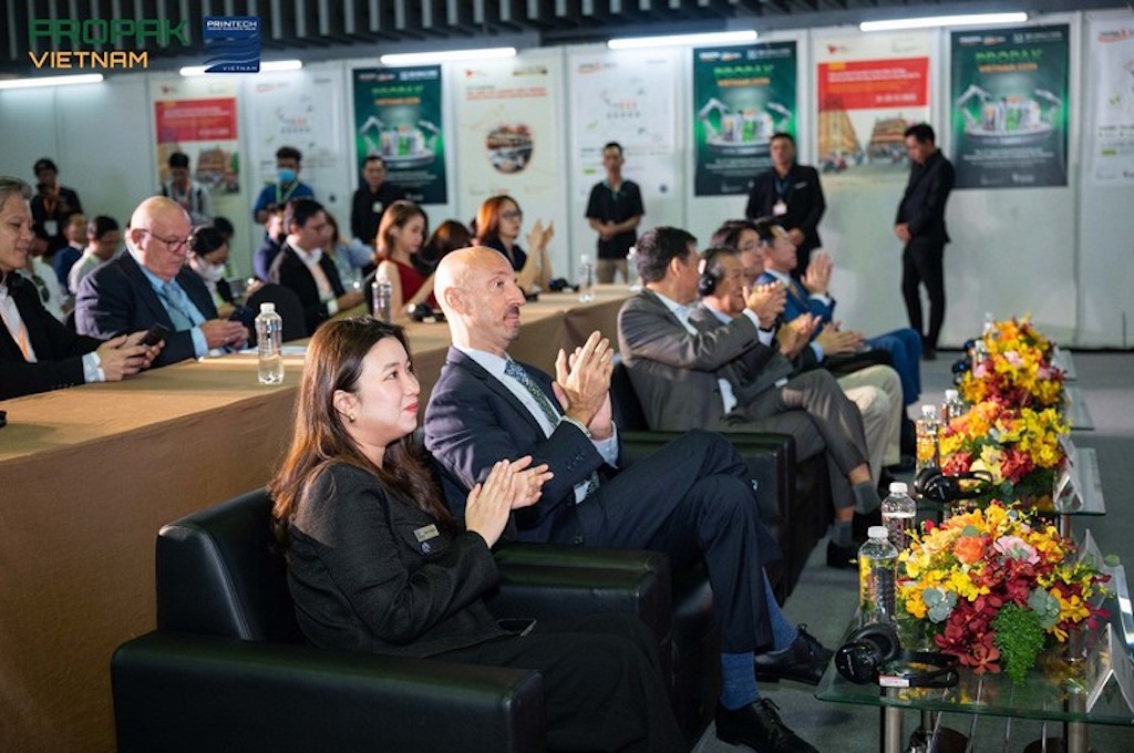 Lễ khai mạc triển lãm ProPak Vietnam 2023 thu hút được đông đảo các chuyên gia, nhà sản xuất trong và ngoài nước