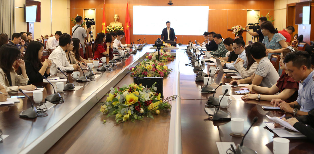 Thứ trưởng Bộ TT&TT Nguyễn Thanh Lâm chủ trì Hội nghị.