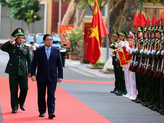 Thủ tướng Phạm Minh Chính thăm Bộ Tư lệnh Bộ đội Biên phòng - Ảnh: VGP