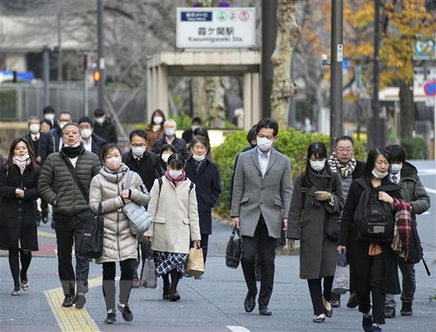 Người dân tại Tokyo, Nhật Bản. (Ảnh: Kyodo/TTXVN)