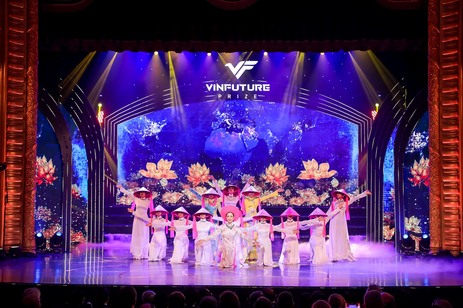 Sự kiện Lễ trao giải VinFuture 2022 sẽ được tổ chức vào tối 20/12/2022 tại Nhà hát lớn Hà Nội với nhiều chương trình biểu diễn nghệ thuật đặc sắc