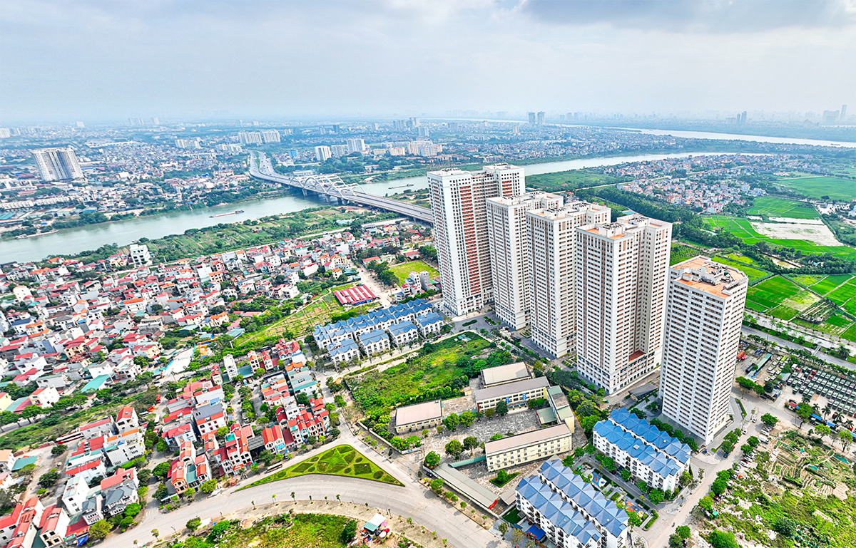 Khẳng định lợi thế thị trường với mức giá bình dân, Eurowindow River Park còn sở hữu nhiều tiện ích hiện đại, trang thiết bị cao cấp như thang máy tốc độ cao, cửa Eurowindow chống ồn, cách nhiệt, hầm đỗ xe 3 tầng liên thông, an ninh 24/7…