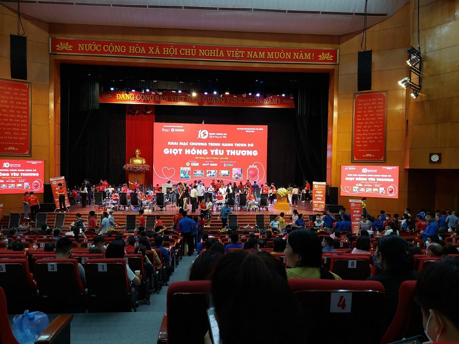 Người VNPT Bắc Giang tham gia hiến máu tình nguyện