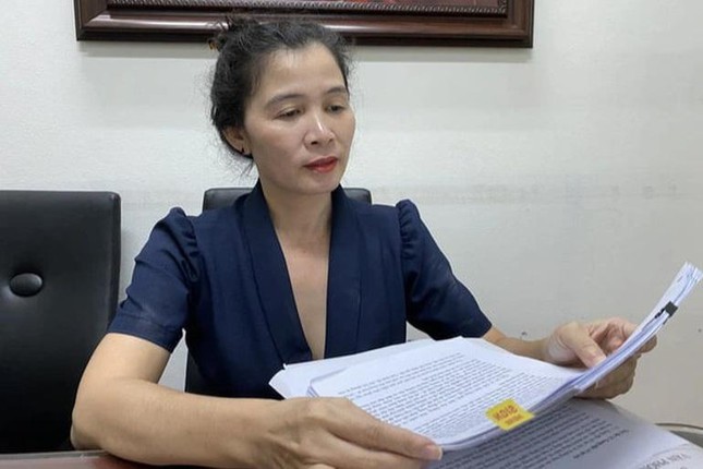 Nhà báo Hàn Ni tố cáo bằng Phương Hằng