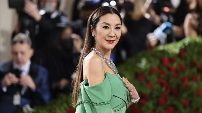 Bà có sự nghiệp thành công