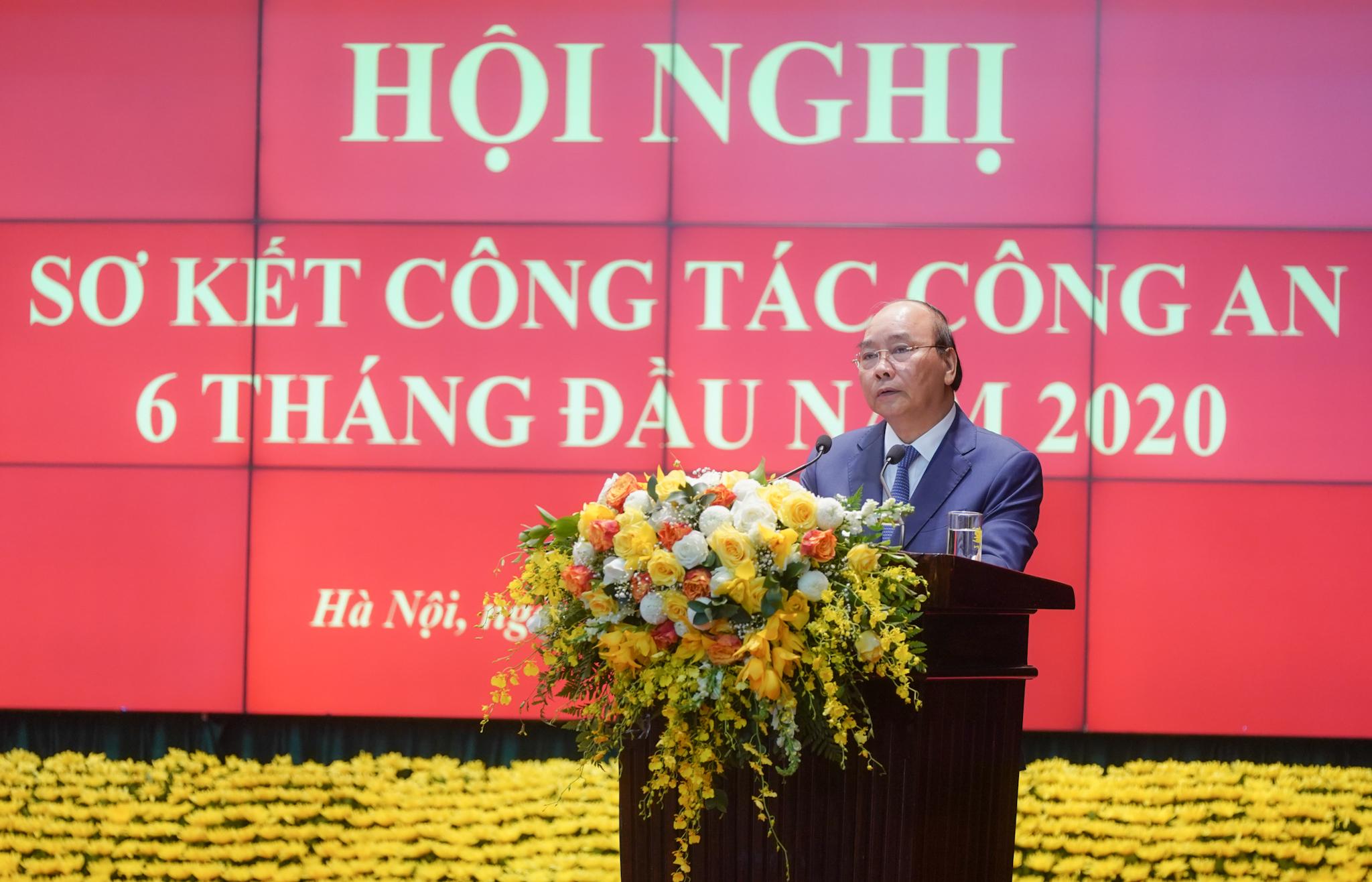 Thủ tướng Nguyễn Xuân Phúc phát biểu tại Hội nghị. Ảnh: VGP/Quang Hiếu