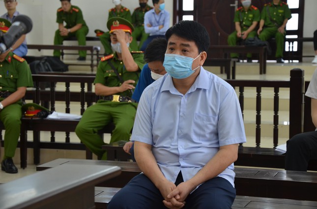 Bị cáo Nguyễn Đức Chung trong phiên tòa phúc thẩm sáng 20/6. Ảnh: Tiền Phong