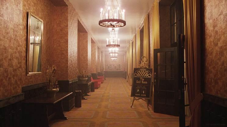 Những hành lang nhìn là rợn tóc gáy của khách sạn Overlook