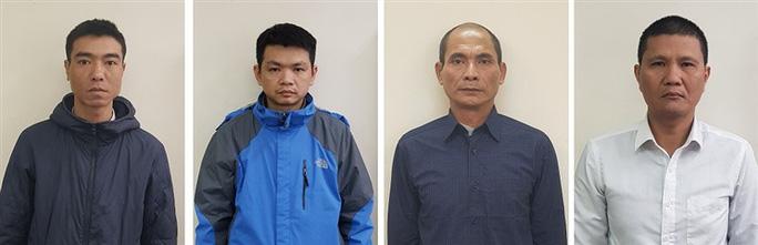 Các bị can (từ trái qua phải): Phan Doãn Giang; Đào Trọng Hiếu; Nguyễn Đức Dũng; Nguyễn Bá Giang.
