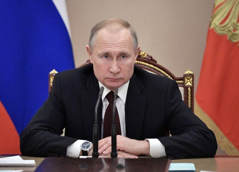 Tỉ lệ ủng hộ Tổng thống Putin bất ngờ giảm mạnh